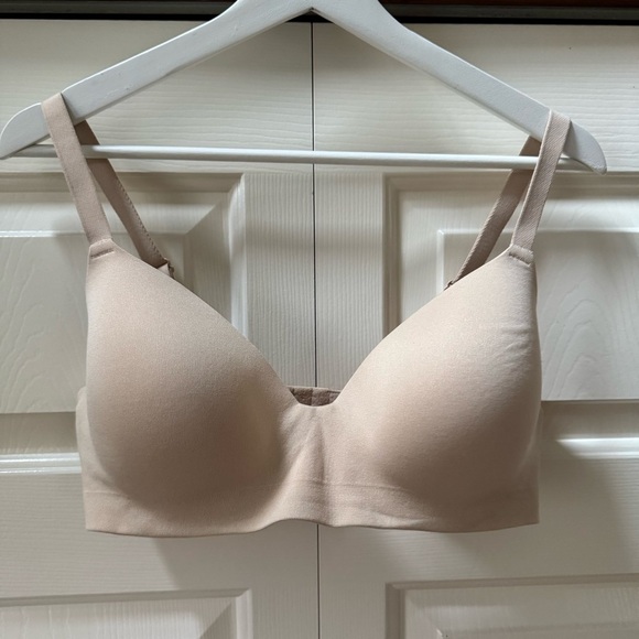WACOAL Flawless Comfort Contour Seamless T shirt Bra size 34 DD - Picture 2 of 9